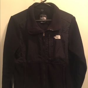 Black North face women’s Denali fleece jacket M